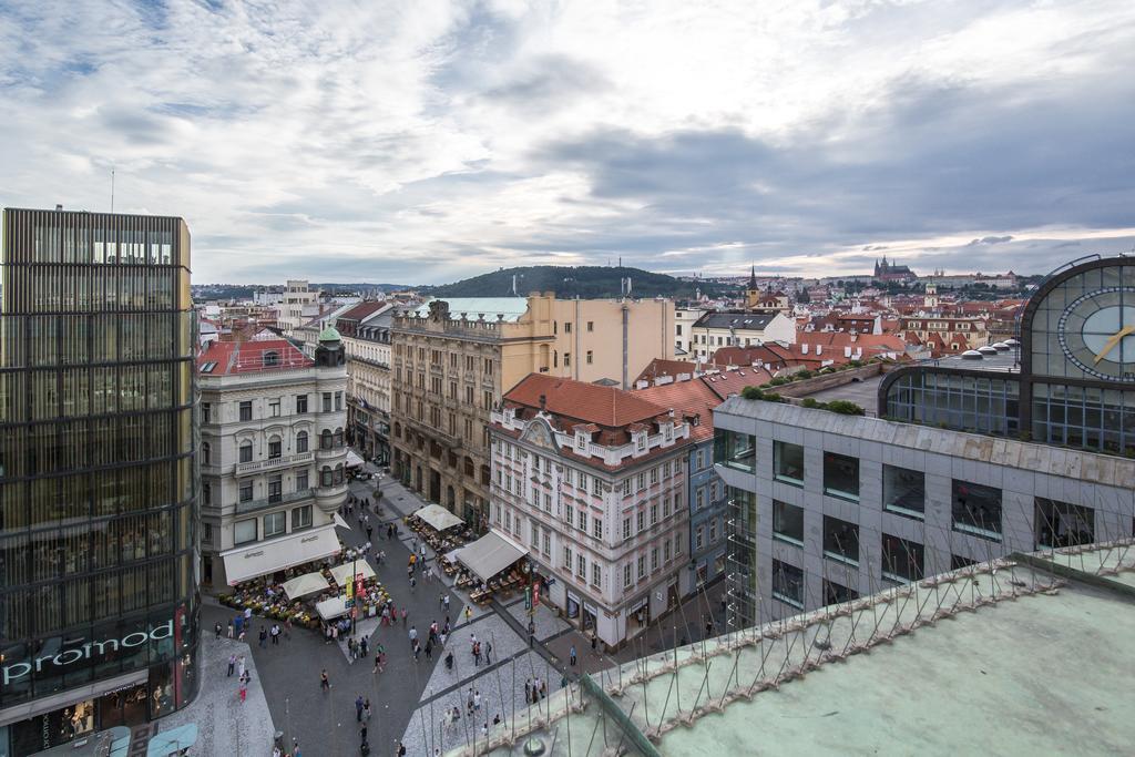 Merchants Crown Suites And Spa Praha Exteriér fotografie View of the city centre
